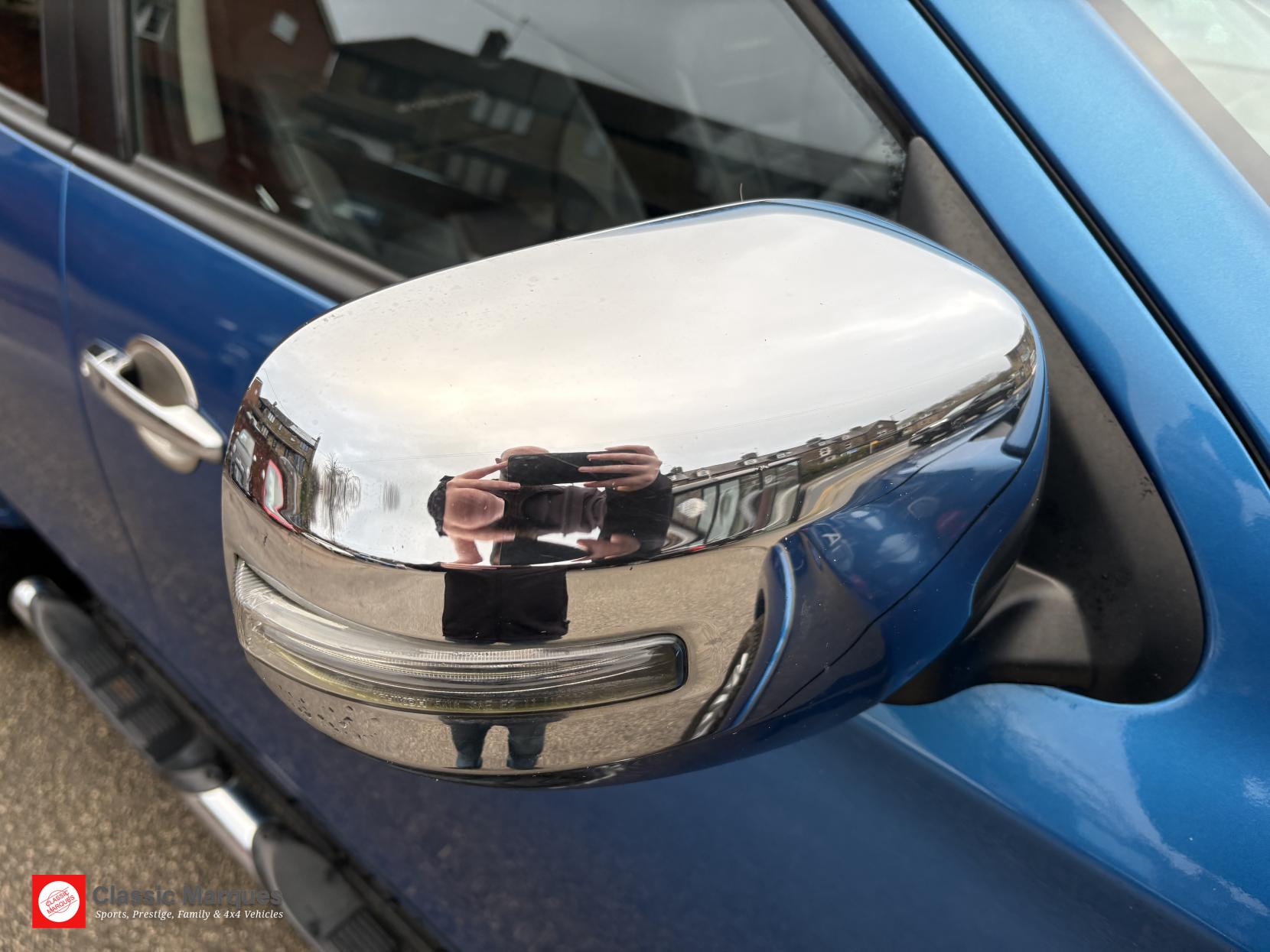 Mitsubishi L200 2.4 DI-D DC Barbarian Pickup Double Cab 4dr Diesel Manual 4WD Euro 5 (178 ps)