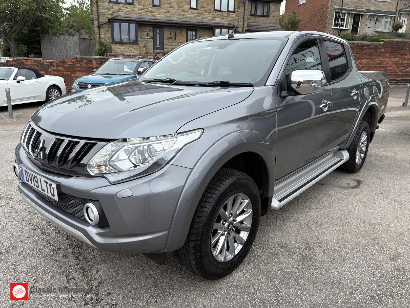 Mitsubishi L200 2.4 DI-D DC Barbarian Pickup Double Cab 4dr Diesel Auto 4WD Euro 6 (178 ps)