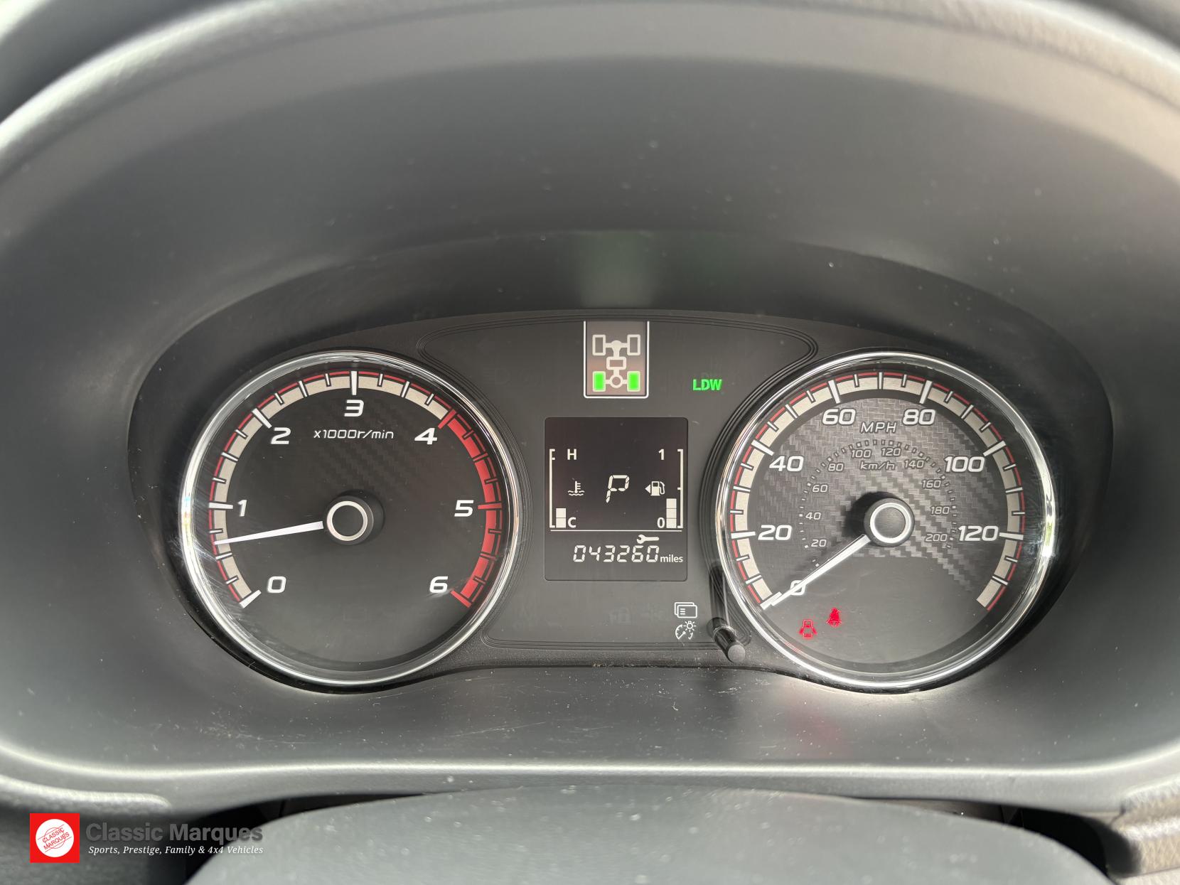 Mitsubishi L200 2.4 DI-D DC Barbarian Pickup Double Cab 4dr Diesel Auto 4WD Euro 6 (178 ps)