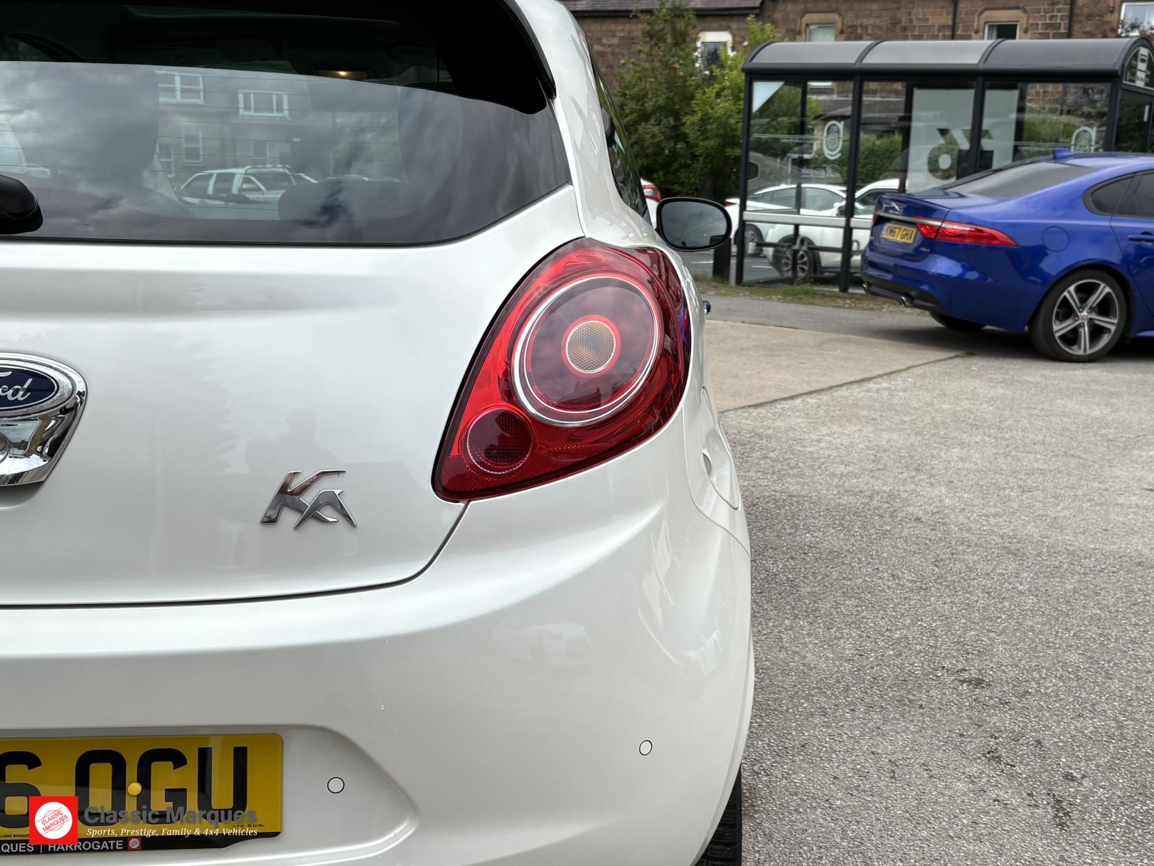 Ford Ka 1.2 Titanium Hatchback 3dr Petrol Manual Euro 5 (69 ps)
