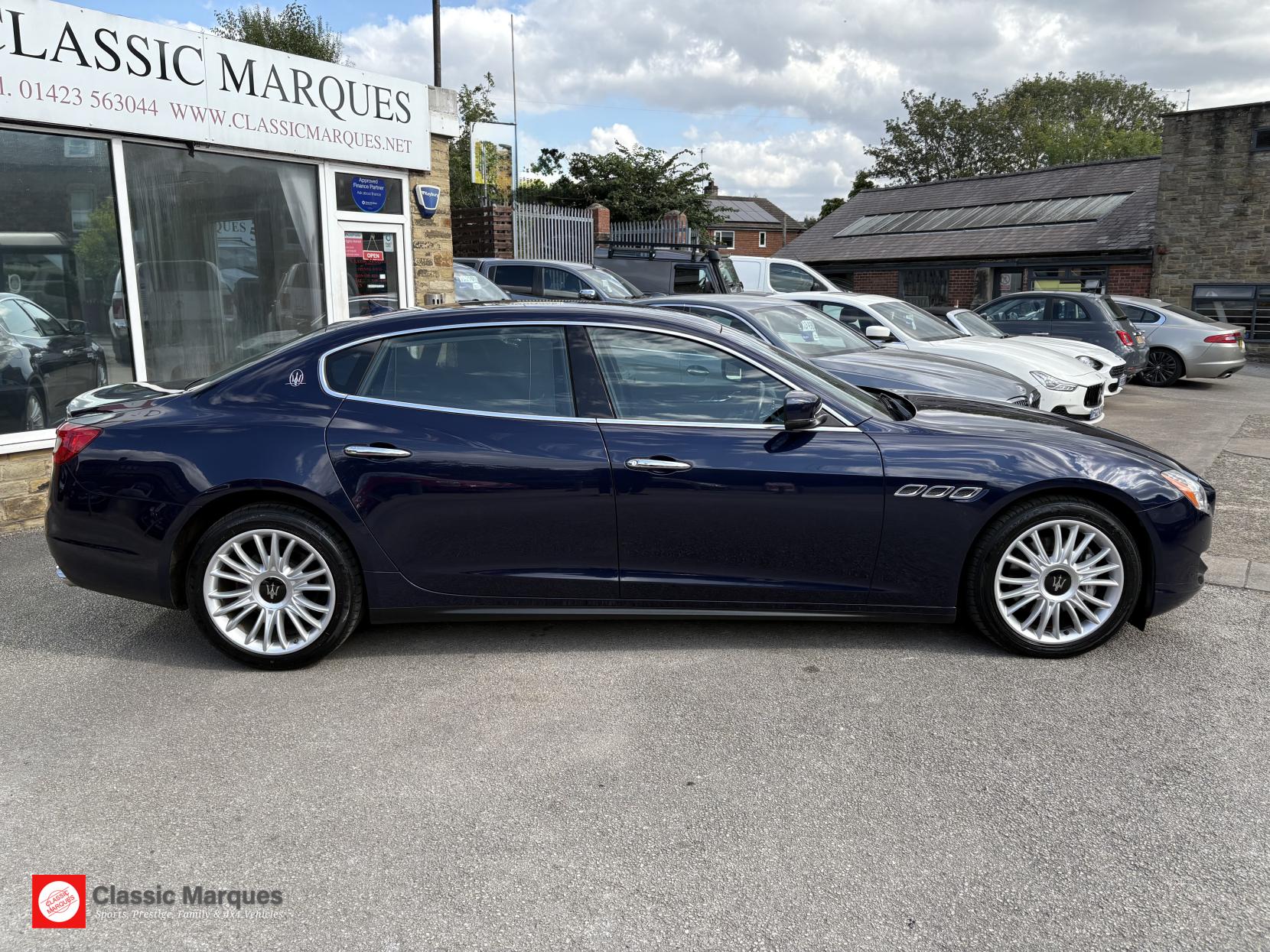 Maserati Quattroporte 3.0D V6 Saloon 4dr Diesel ZF Euro 5 (s/s) (275 ps)