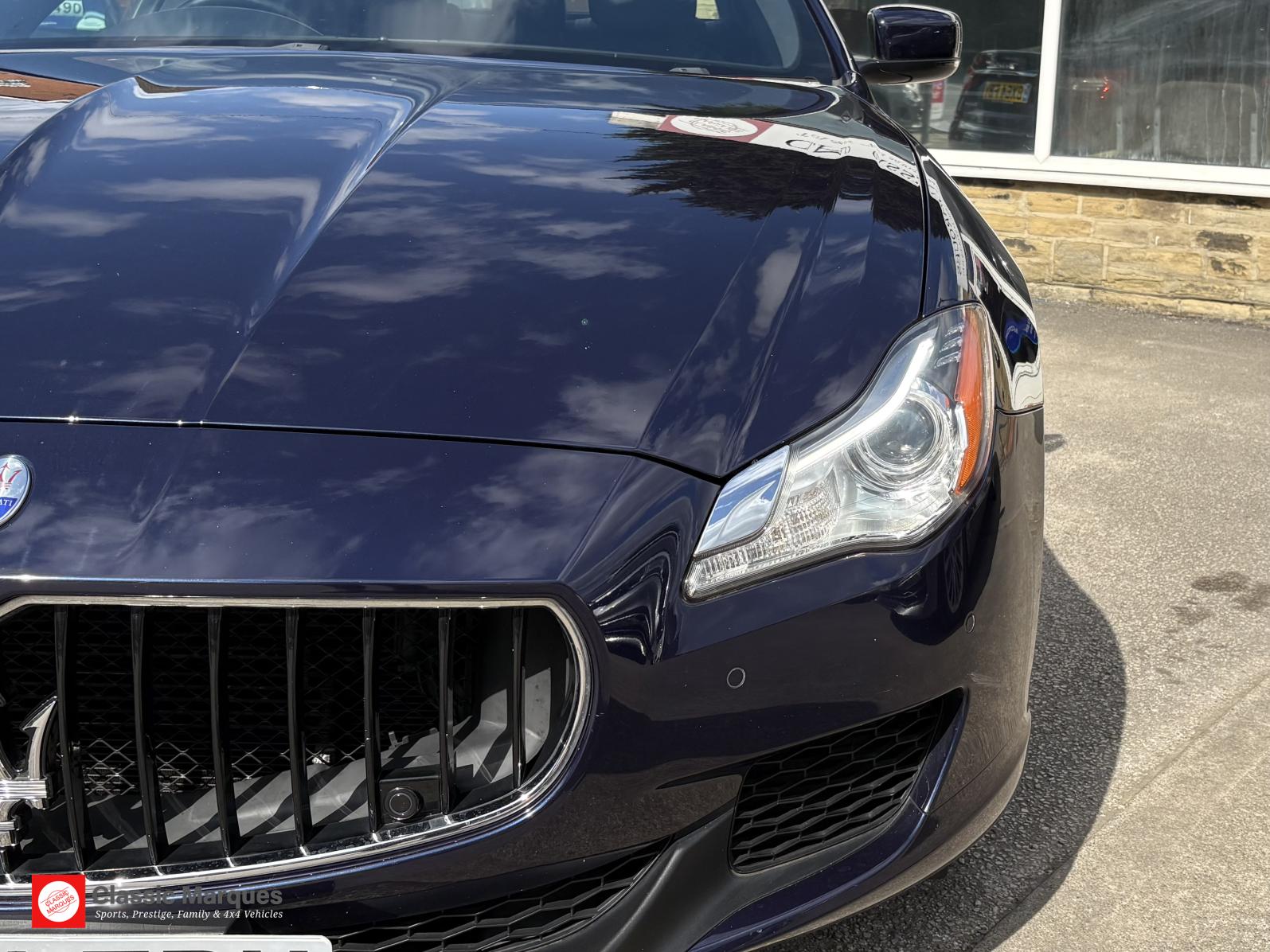 Maserati Quattroporte 3.0D V6 Saloon 4dr Diesel ZF Euro 5 (s/s) (275 ps)