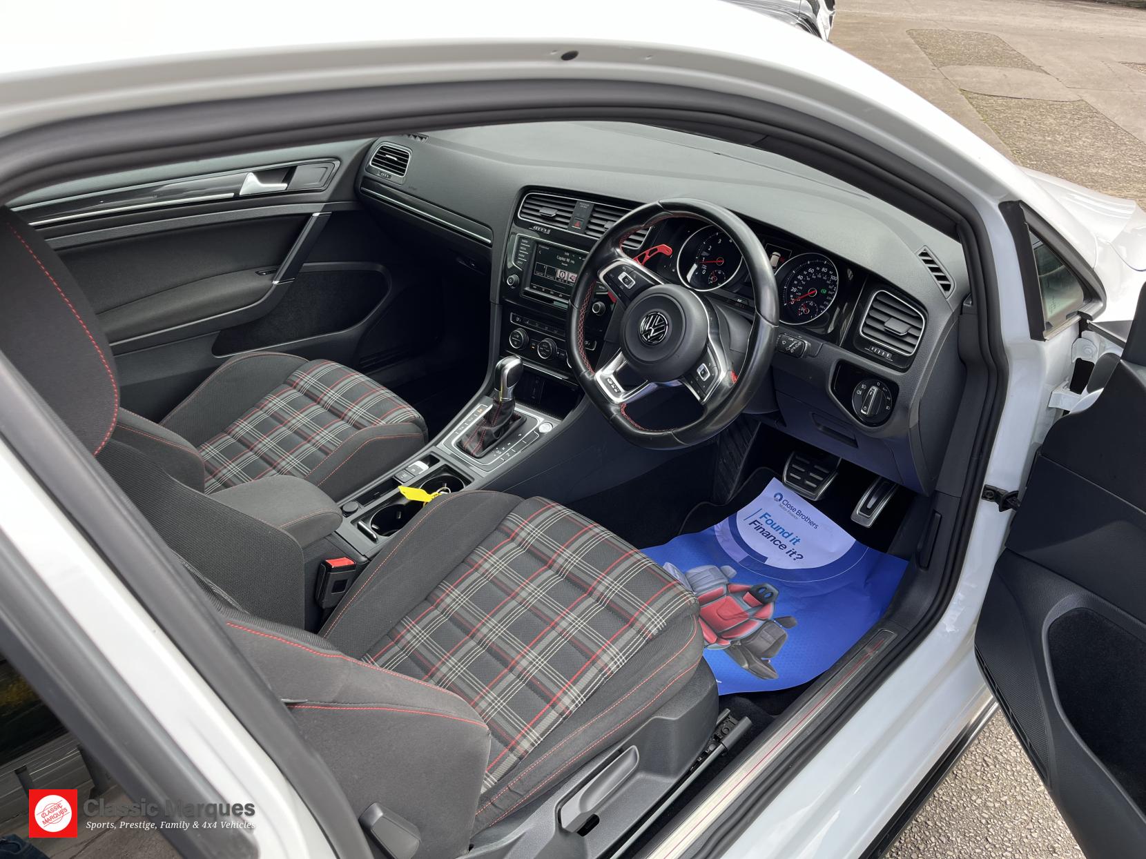 Volkswagen Golf 2.0 TSI BlueMotion Tech GTI Hatchback 3dr Petrol DSG Euro 6 (s/s) (220 ps)