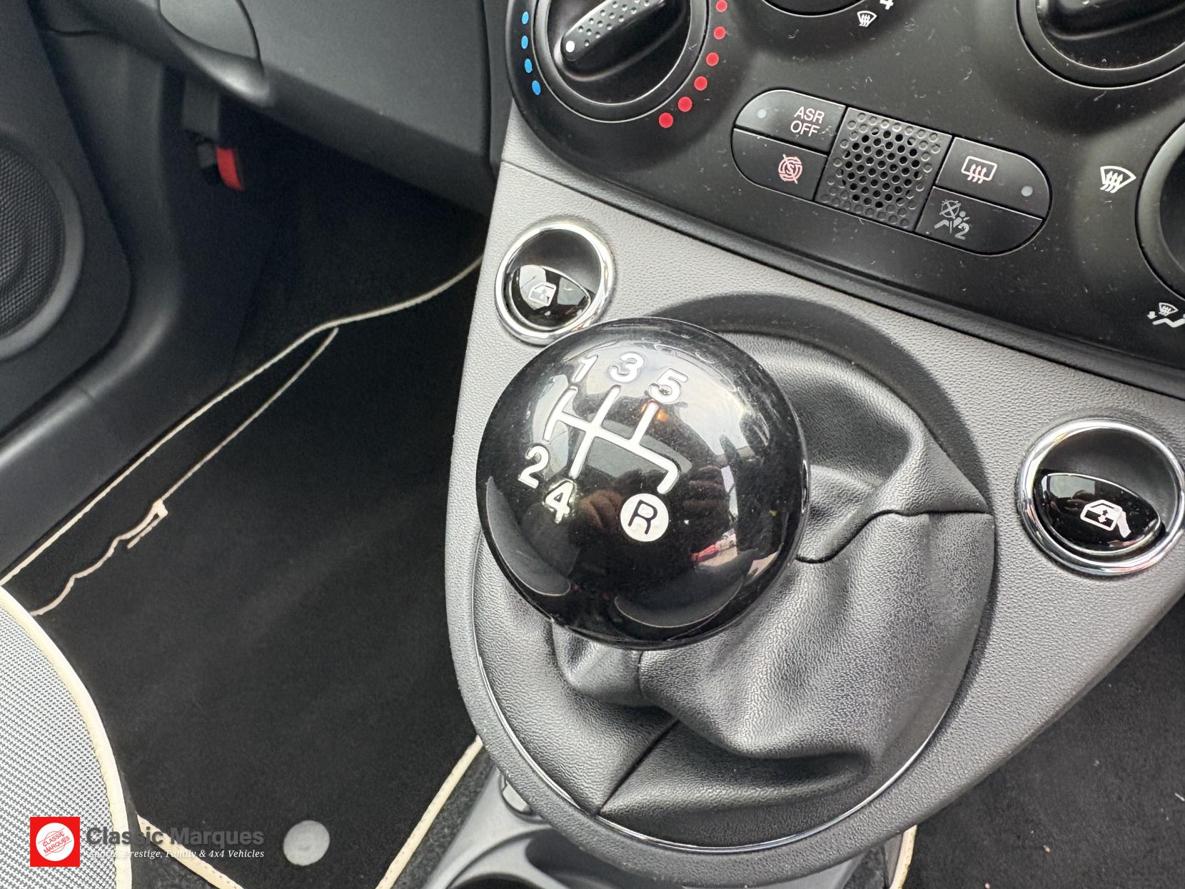 Fiat 500 1.2 Lounge Hatchback 3dr Petrol Manual Euro 6 (s/s) (69 bhp)