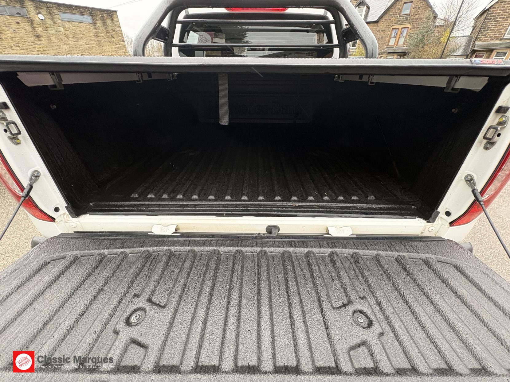 Mercedes-Benz X Class 2.3 CDI Pure Pickup Double Cab 4dr Diesel Manual 4MATIC Euro 6 (s/s) (163 ps)