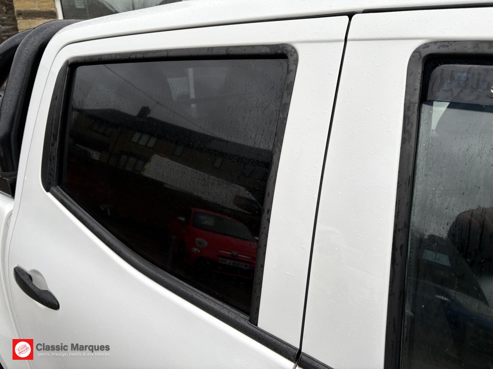 Mercedes-Benz X Class 2.3 CDI Pure Pickup Double Cab 4dr Diesel Manual 4MATIC Euro 6 (s/s) (163 ps)