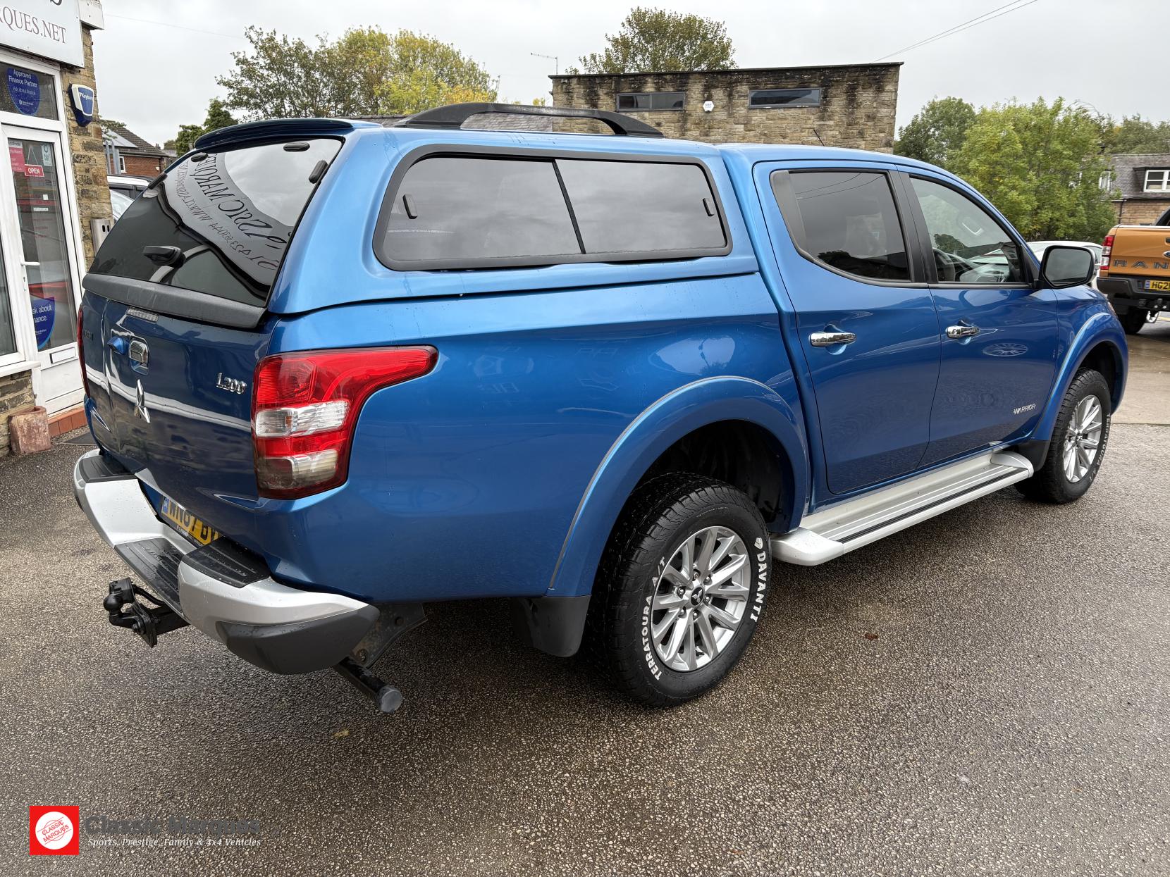 Mitsubishi L200 2.4 DI-D DC Warrior Pickup Double Cab 4dr Diesel Auto 4WD Euro 6 (178 ps)