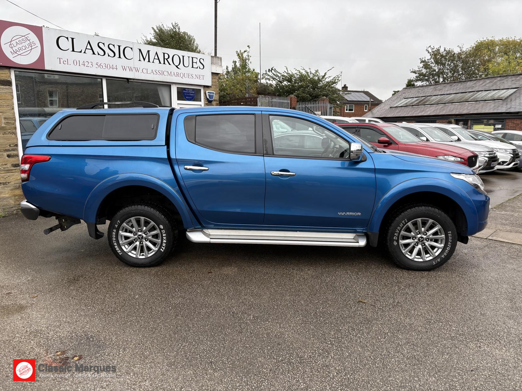 Mitsubishi L200 2.4 DI-D DC Warrior Pickup Double Cab 4dr Diesel Auto 4WD Euro 6 (178 ps)