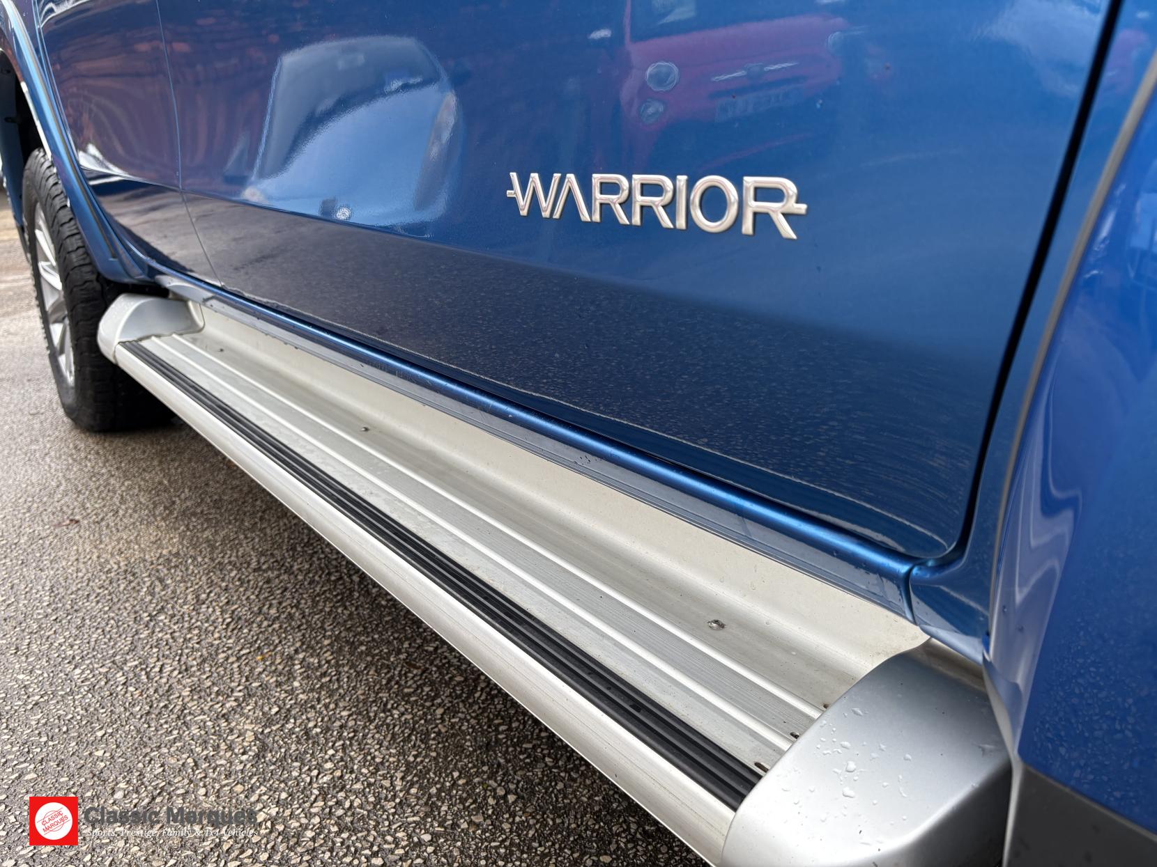 Mitsubishi L200 2.4 DI-D DC Warrior Pickup Double Cab 4dr Diesel Auto 4WD Euro 6 (178 ps)