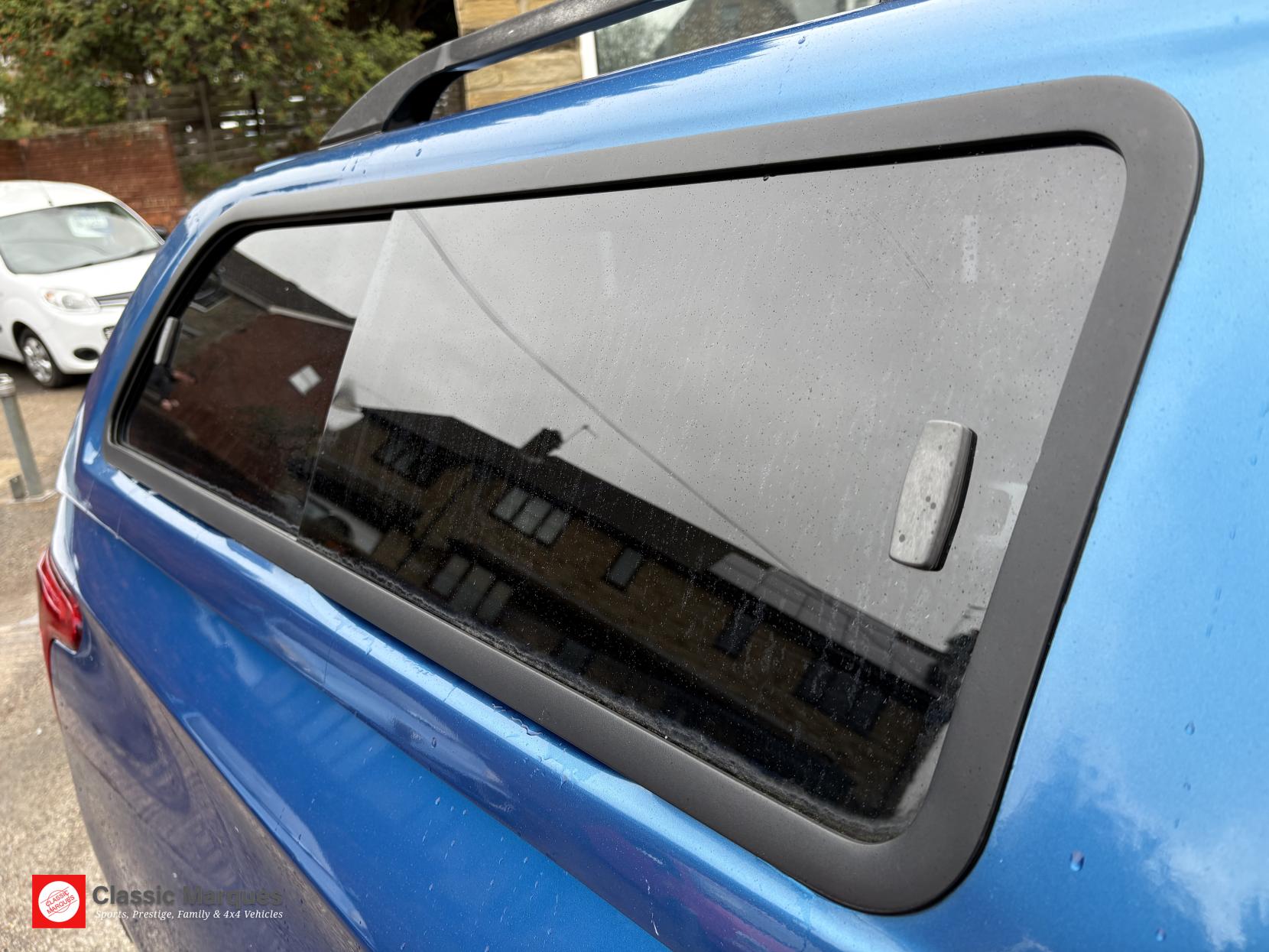 Mitsubishi L200 2.4 DI-D DC Warrior Pickup Double Cab 4dr Diesel Auto 4WD Euro 6 (178 ps)