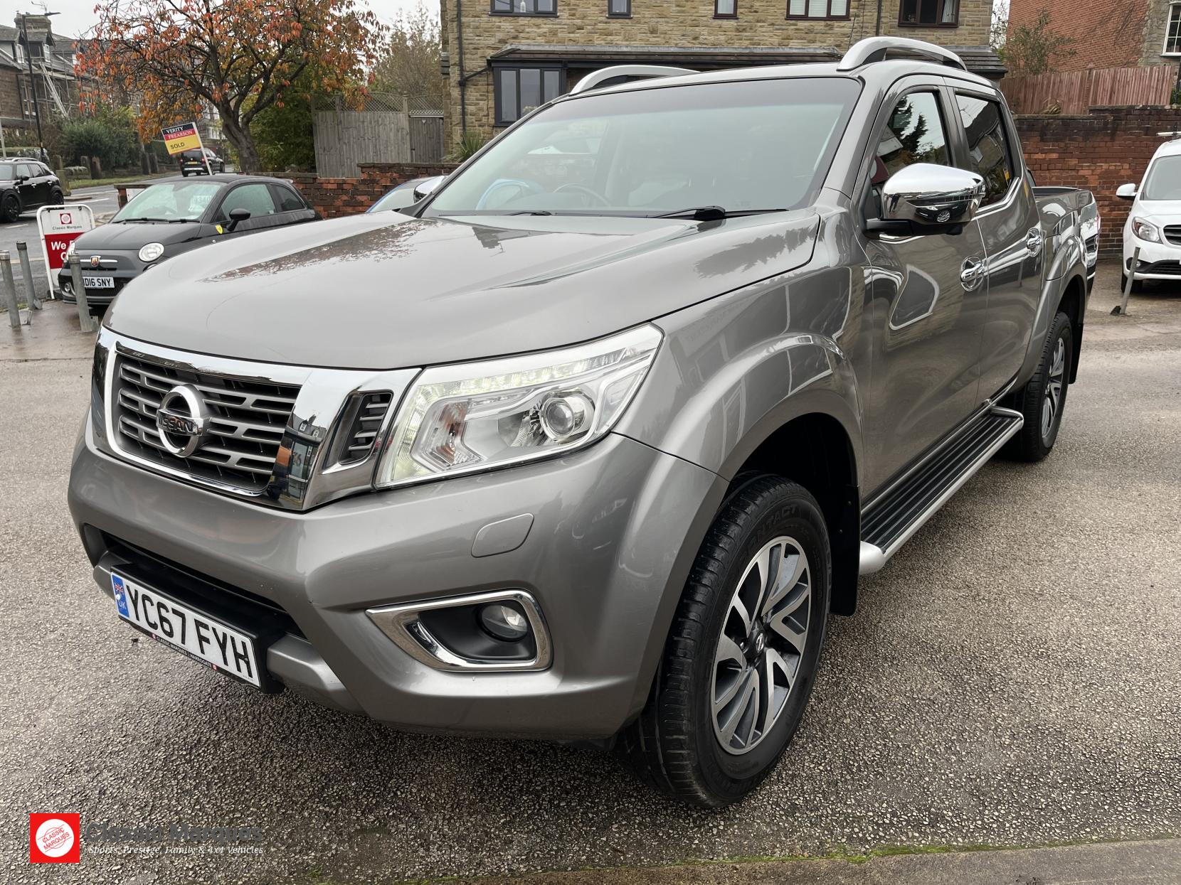 Nissan Navara 2.3 dCi Tekna Pickup Double Cab 4dr Diesel Manual 4WD