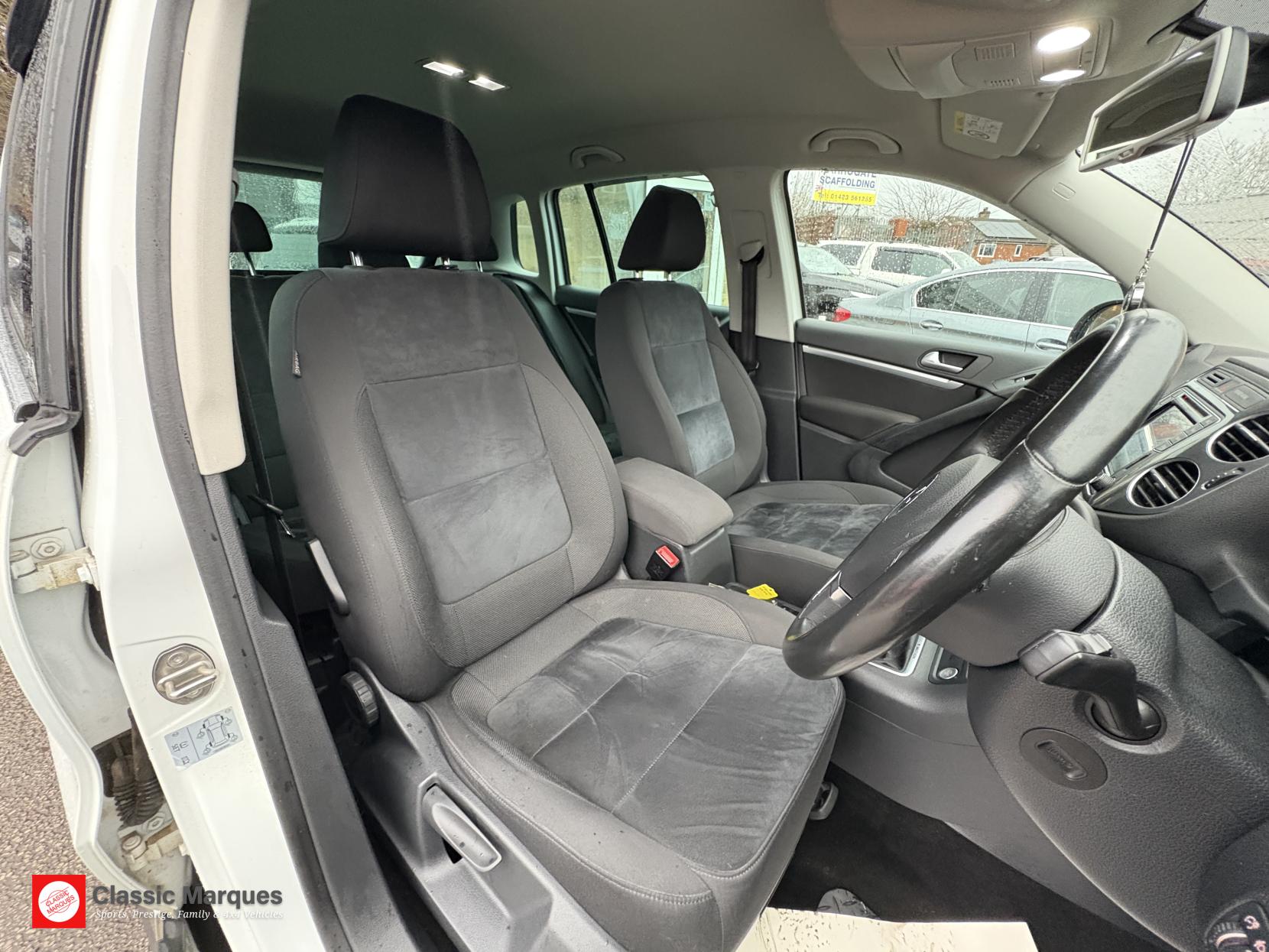 Volkswagen Tiguan 2.0 TDI BlueMotion Tech Match Edition SUV 5dr Diesel Manual 4WD Euro 6 (s/s) (150 ps)