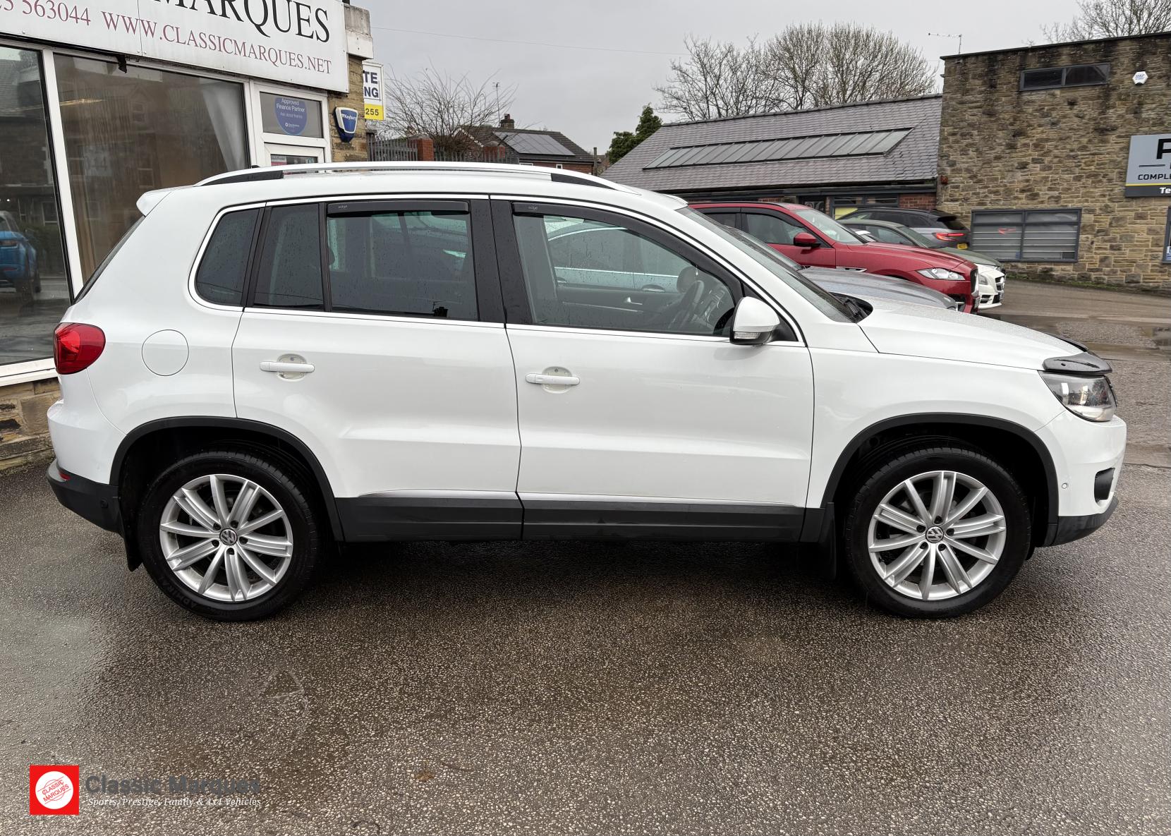 Volkswagen Tiguan 2.0 TDI BlueMotion Tech Match Edition SUV 5dr Diesel Manual 4WD Euro 6 (s/s) (150 ps)
